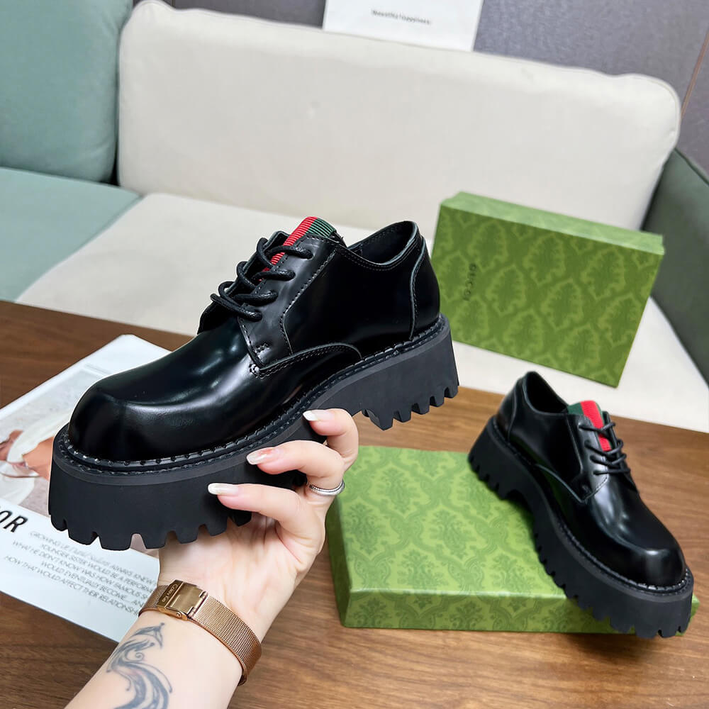 GUCCI Women s lace-up with Web