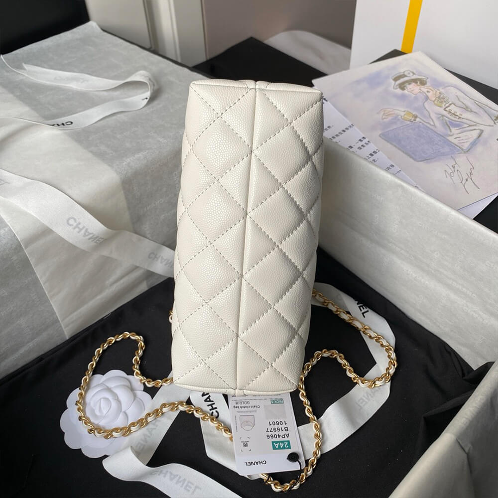 CHANEL Clutch with Chain