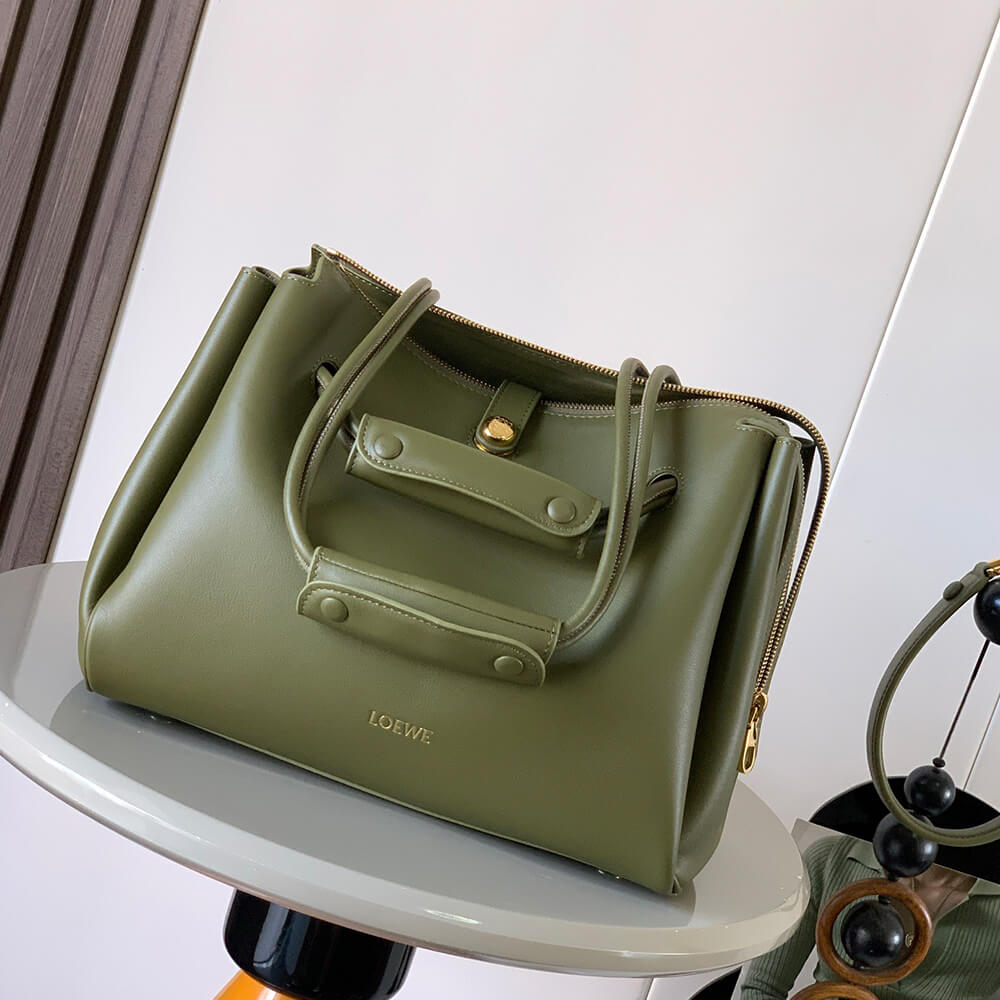 Loewe Medium Madrid bagin supple calfskin(HIGH-END GRADE)