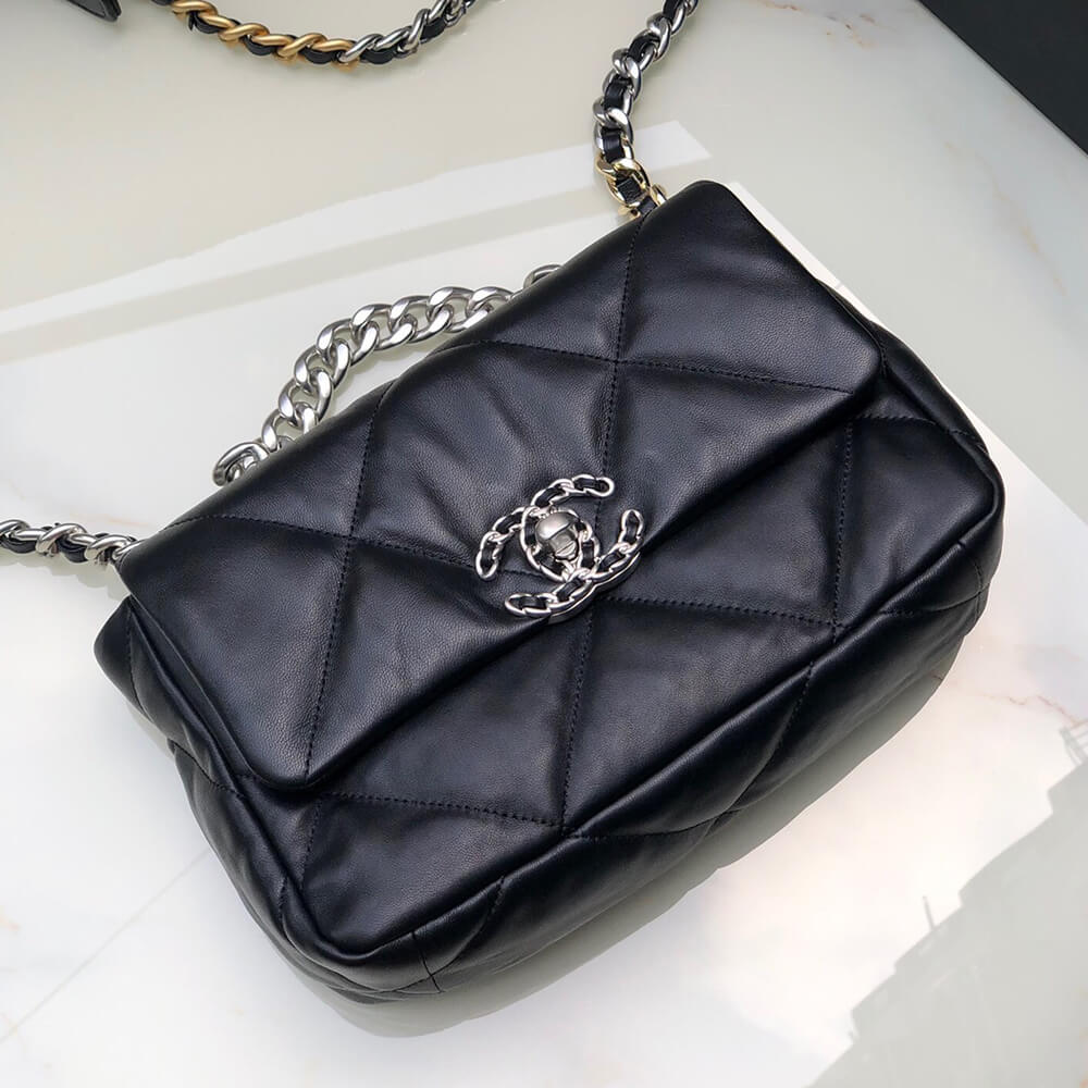 CHANEL 19 Handbag