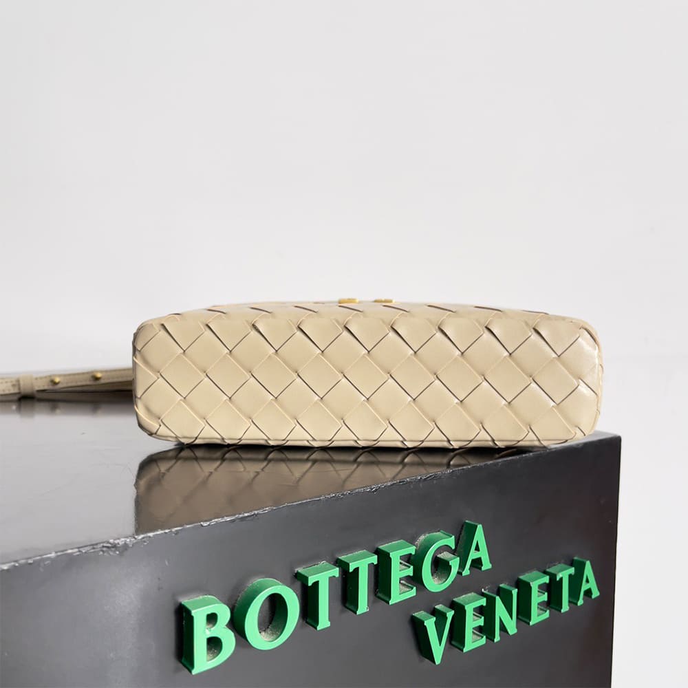 Bottega Veneta Bang Bang Vanity Case(high-end grade)