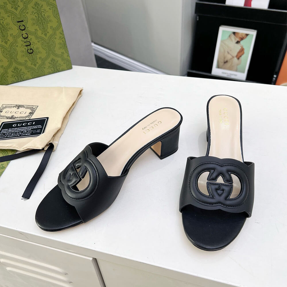 GUCCI Women s Interlocking G slide sandal