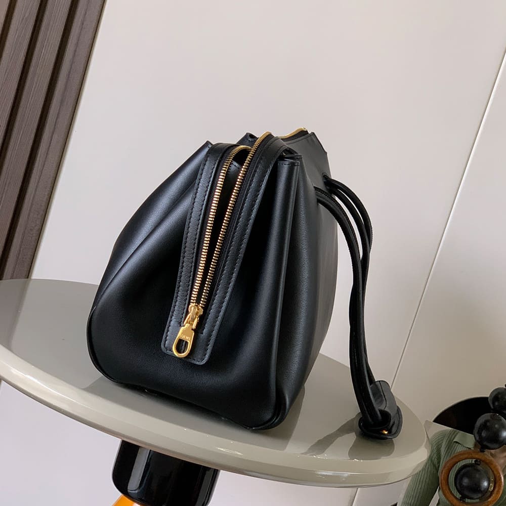 Loewe Medium Madrid bagin supple calfskin(HIGH-END GRADE)