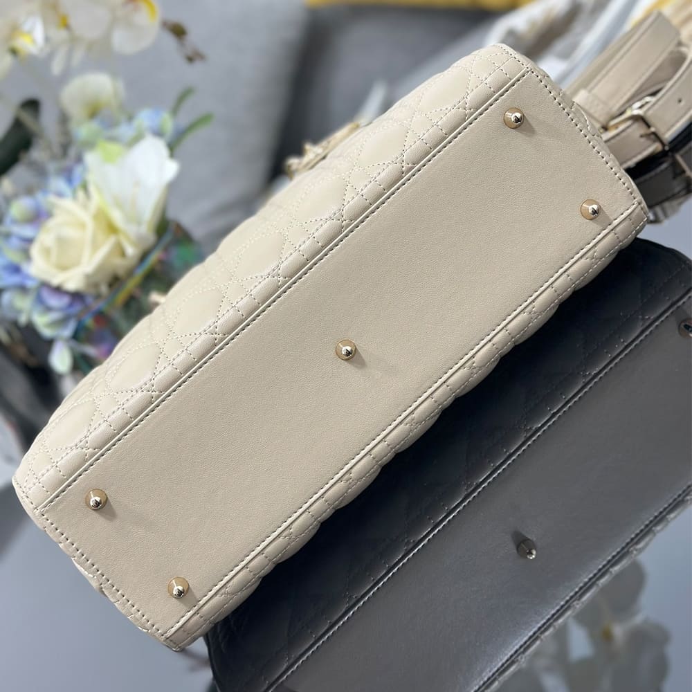 Dior Large Lady Dior Bag(HIGH-END GRADE)
