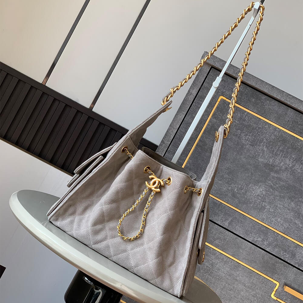 CHANEL 25 Small Handbag SUEDE(high-end grade)