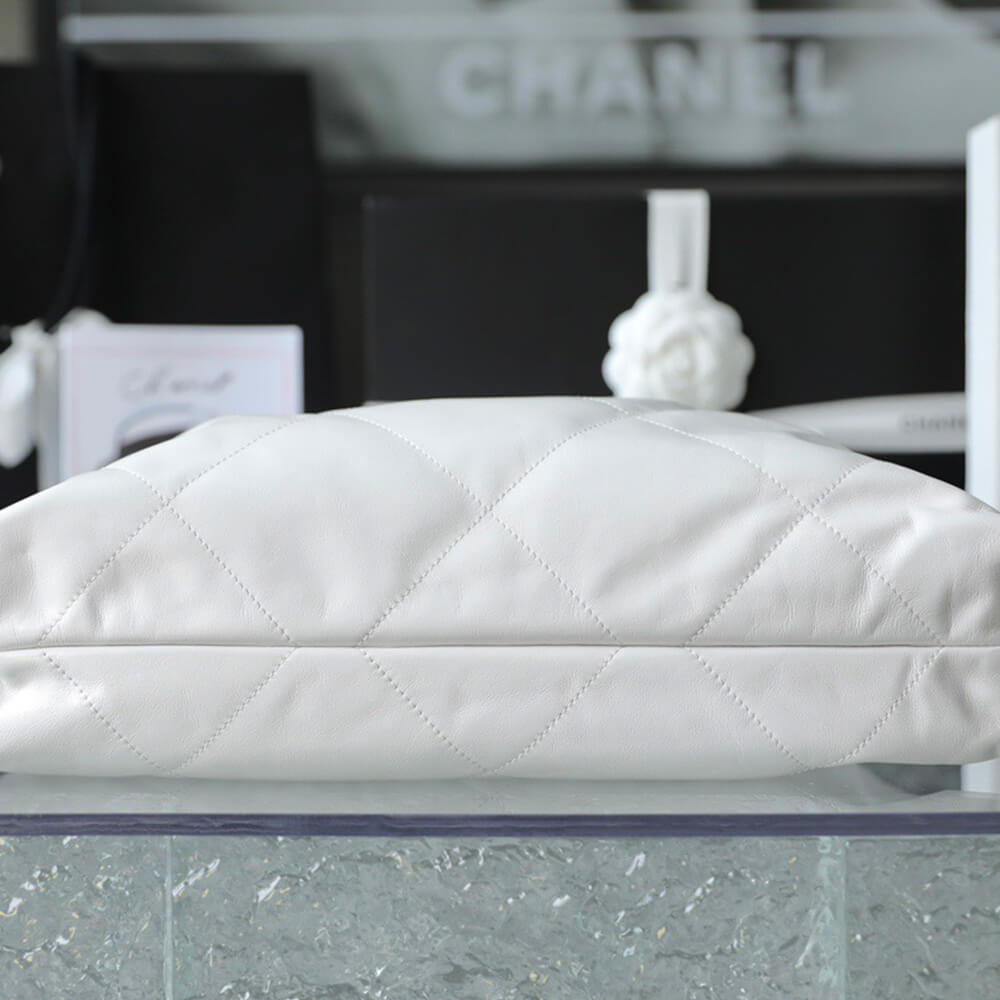 CHANEL 22 HANDBAG(high-end grade)