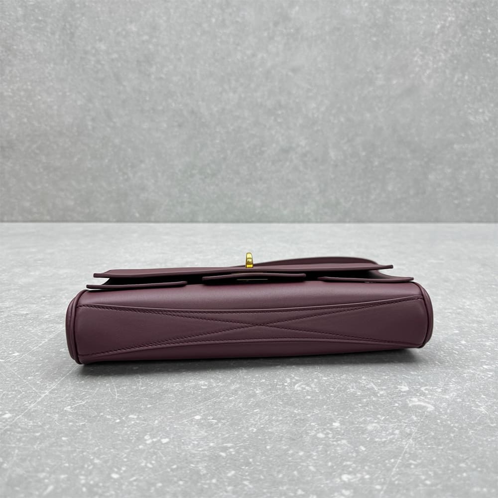 Balenciaga Women s Bel Air Clutch On Strap Small(HIGH-END GRADE)