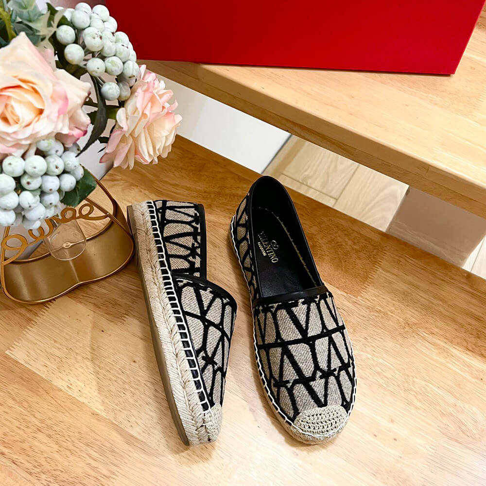 Valentino Garavani Espadrilles