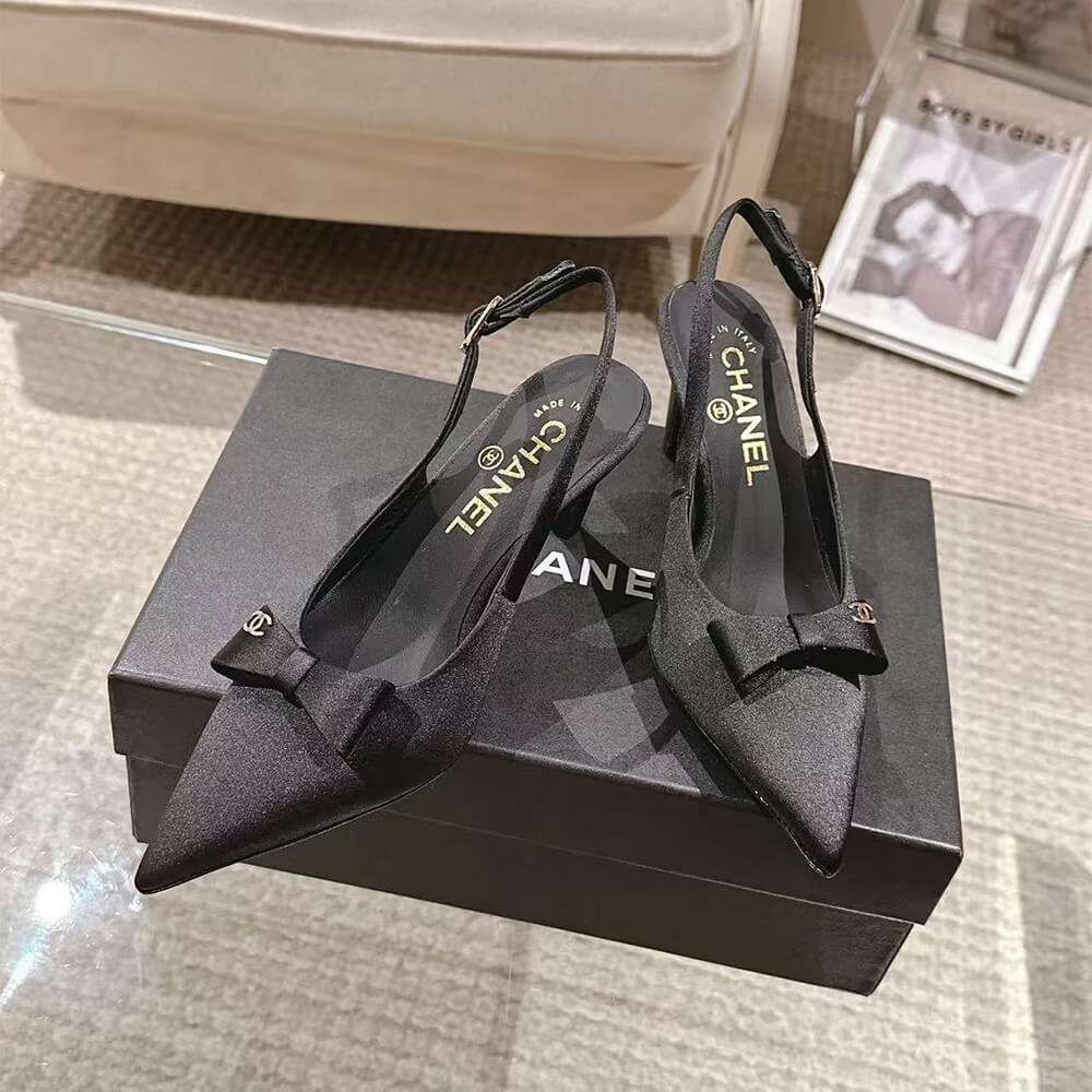 CHANEL Slingbacks